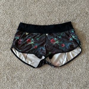 Lululemon athletica Women’s Speed Up Low-Rise Lined Short 2.5”